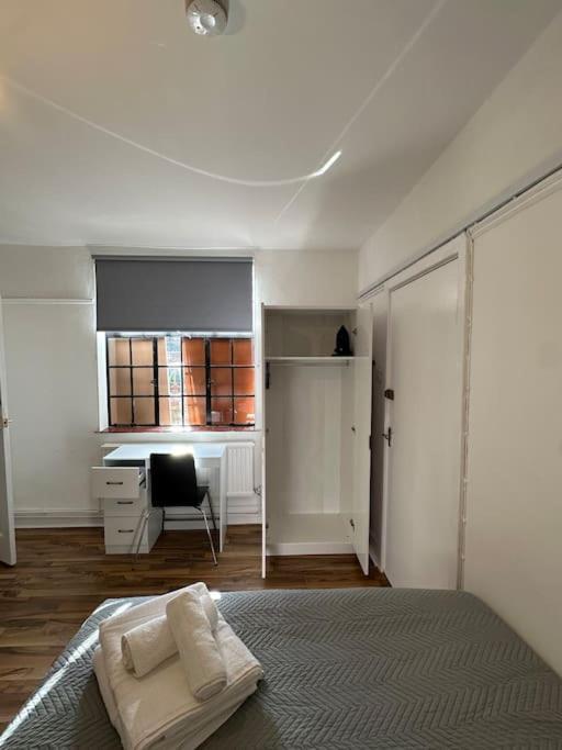 Ustay Fulham Лондон Екстериор снимка